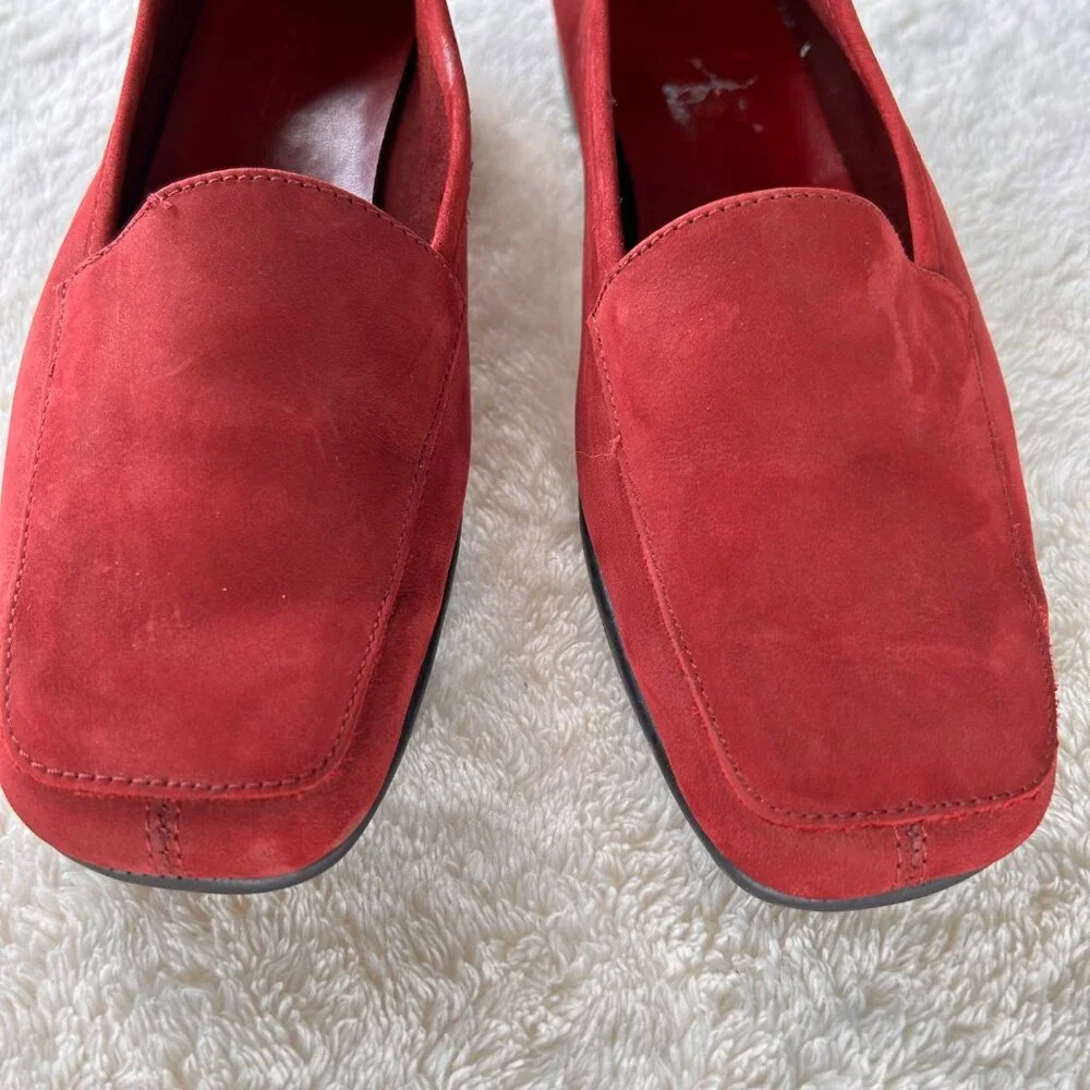Aerosoles Women's Red Suede Slip-On Loafers Size 7B Leather Upper Rubber Sole